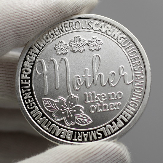 Mother Like No Other 1oz .999 Silver Medallion Hand Photo to See Reflecitve Qualities