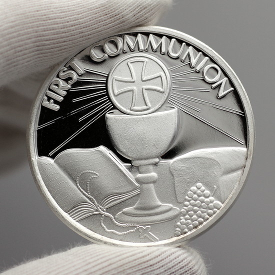 First Communion 1oz .999 Silver Medallion Dated 2020 in Gift Box