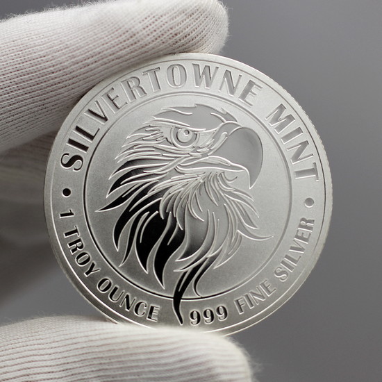 Reflective Qualities of the Mighty Eagle 1oz .999 Silver Round