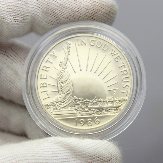 1986 S Statue Of Liberty Half Dollar PF Coin in Capsule