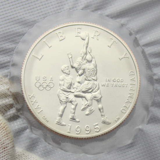 1995 S Olympic Basketball Half Dollar BU in Coin OGP