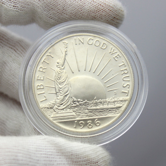 1986 S Statue Of Liberty Half Dollar PF Coin in OGP 1986 S Statue Of Liberty Half Dollar PF Coin in OGP